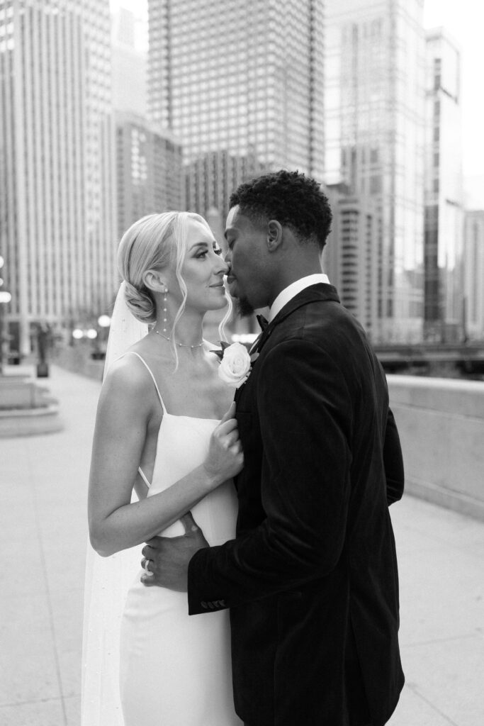 chicago wedding at the penthouse hyde park by mariah jones photo